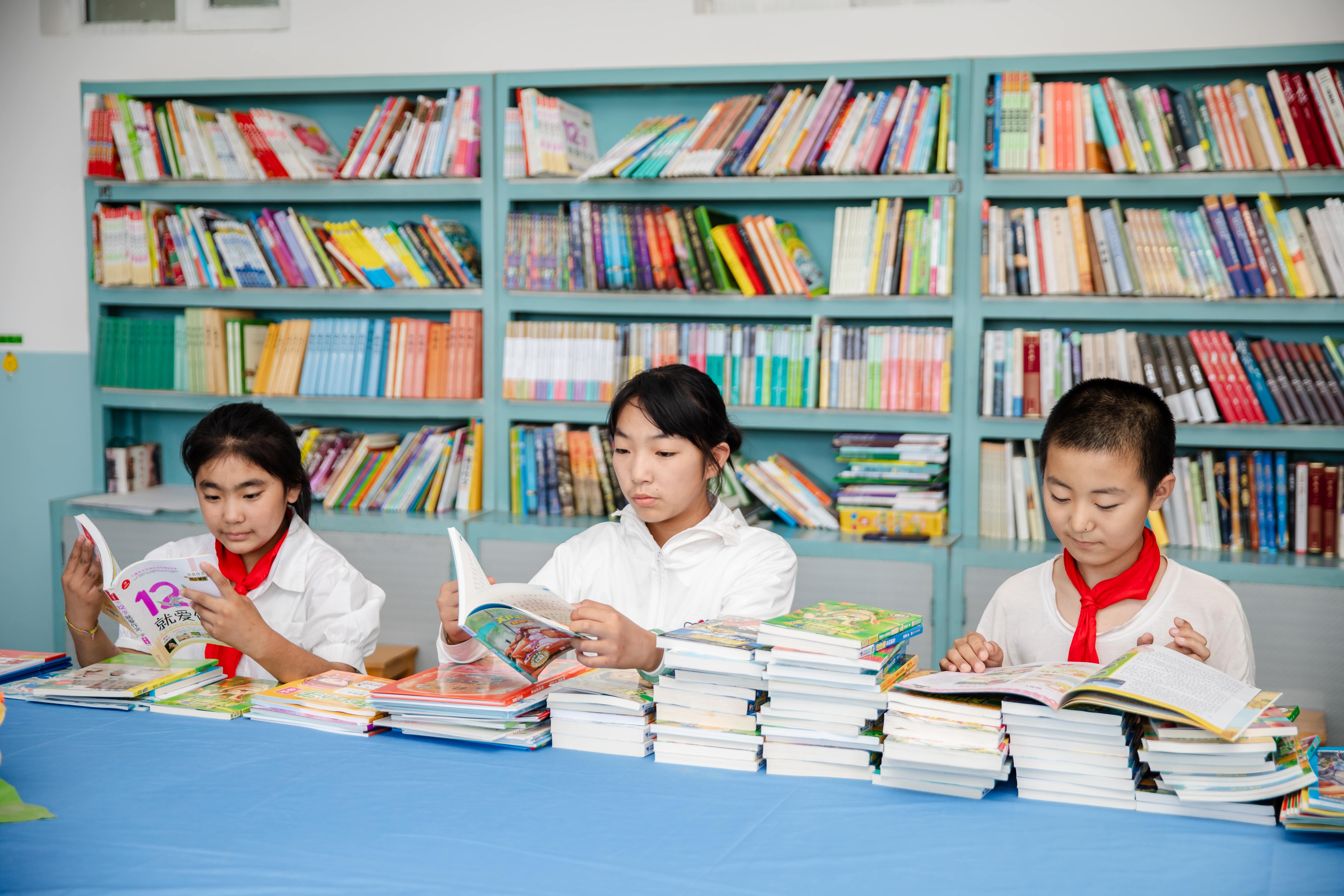 天津高校大学生记者走进米兰·体育_米兰(中国)公益小学开展“书香悦读,筑梦成长”活动 天津高校大学生记者走进米兰·体育_米兰(中国)公益小学开展“书香悦读,筑梦成长”活动