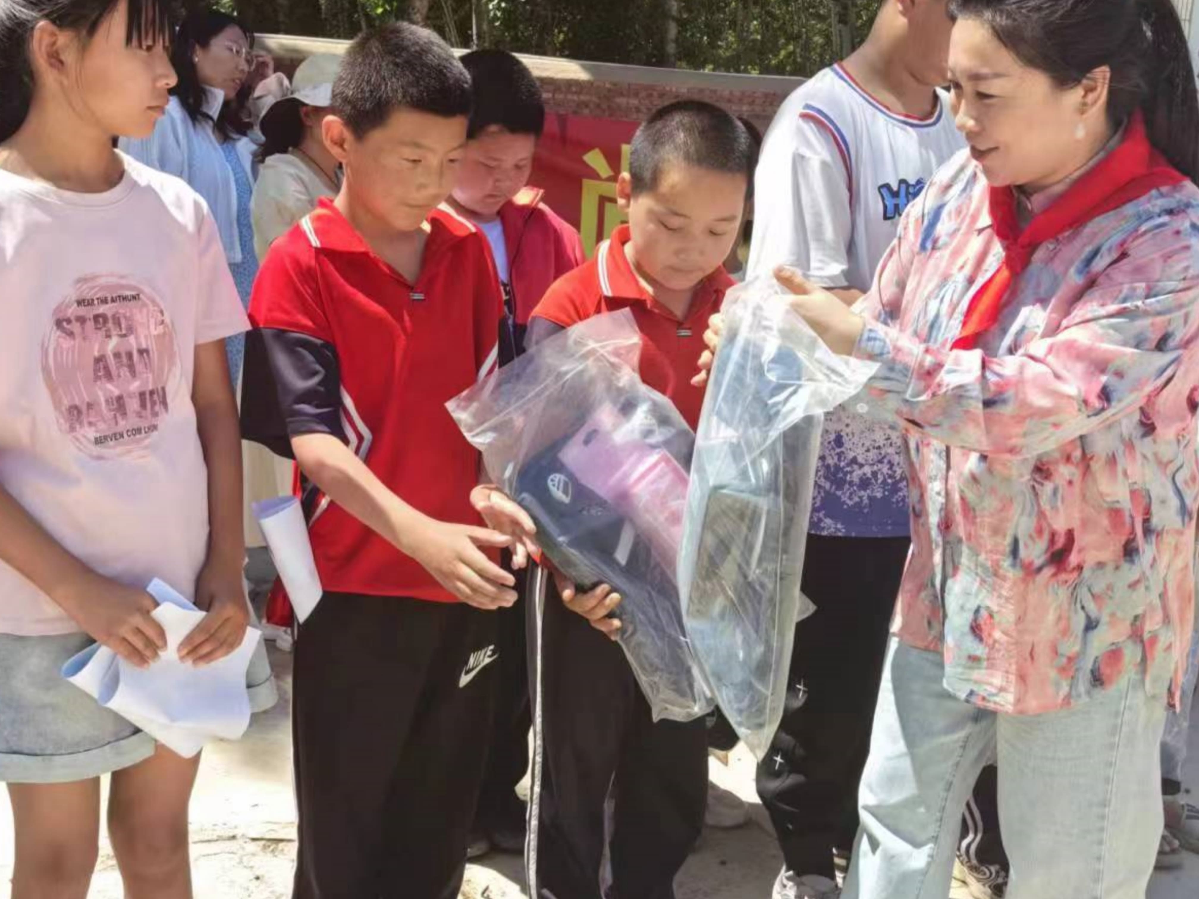 让爱延续,从未间断 | 米兰·体育_米兰(中国)公益季暖心回访 让爱延续,从未间断 | 米兰·体育_米兰(中国)公益季暖心回访