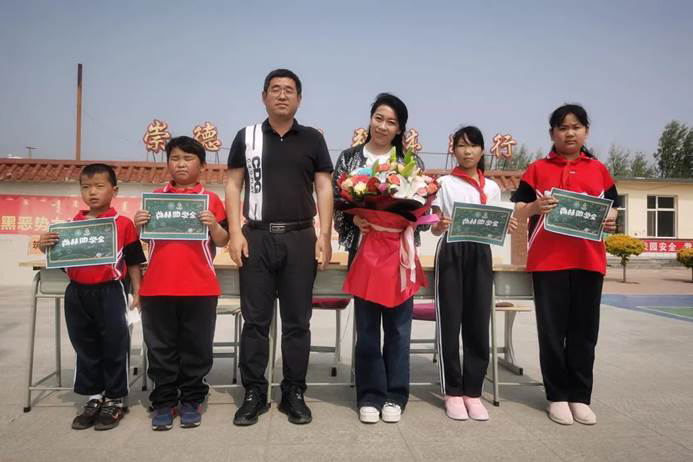 第211所 内蒙古赤峰市宁城县小城子镇高桥蒙汉米兰·体育_米兰(中国)梁玉梅小学 第211所 内蒙古赤峰市宁城县小城子镇高桥蒙汉米兰·体育_米兰(中国)梁玉梅小学